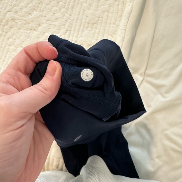 Wunder Train High Rise Crop 23” - Picture 5 of 13